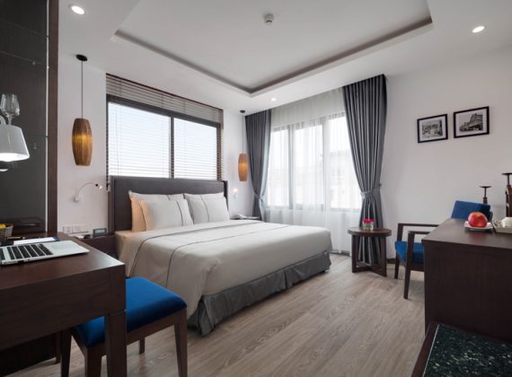Premier Room